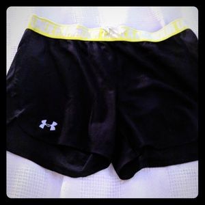 Cute black Under Armour shorts